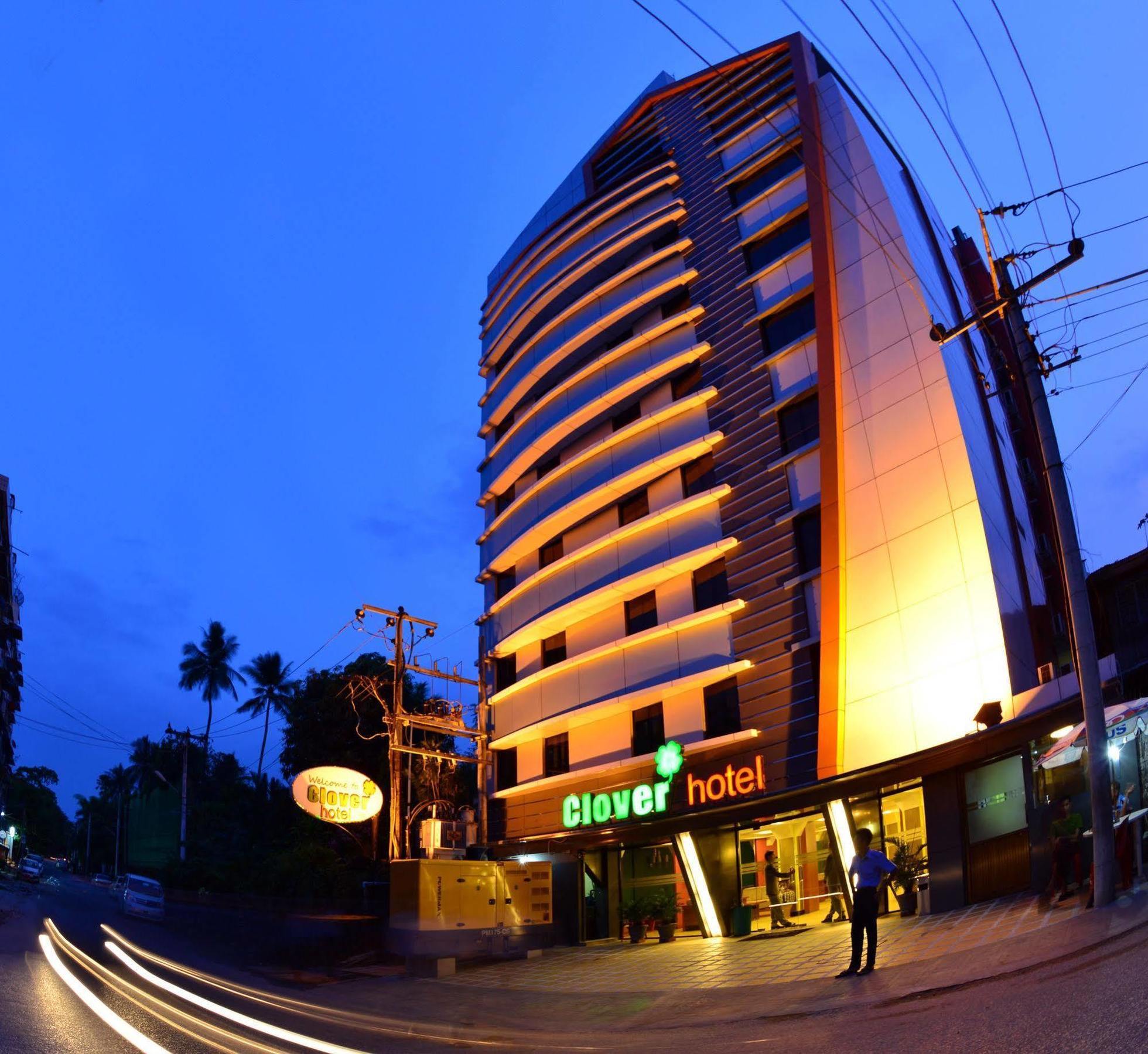 Clover Hotel Rangún Exteriér fotografie